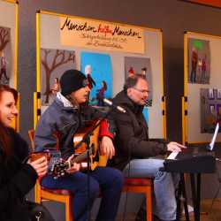 Musik und Gedichte beim Nikolausmarkt im CBH