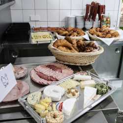 Adventsbrunch im Internat - ein festlicher Start in die Adventszeit