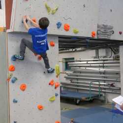 Unsere Schüler glänzen beim 20. Bouldercup der Internate in Fulda! 