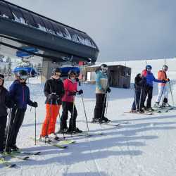 Siebtklässler haben Spaß im Schnee