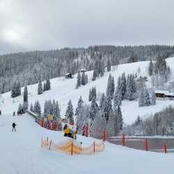 Siebtklässler haben Spaß im Schnee