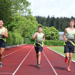 Drei vielversprechende Talente bereichern die Leichtathletik-AG der Zinzendorfschulen 